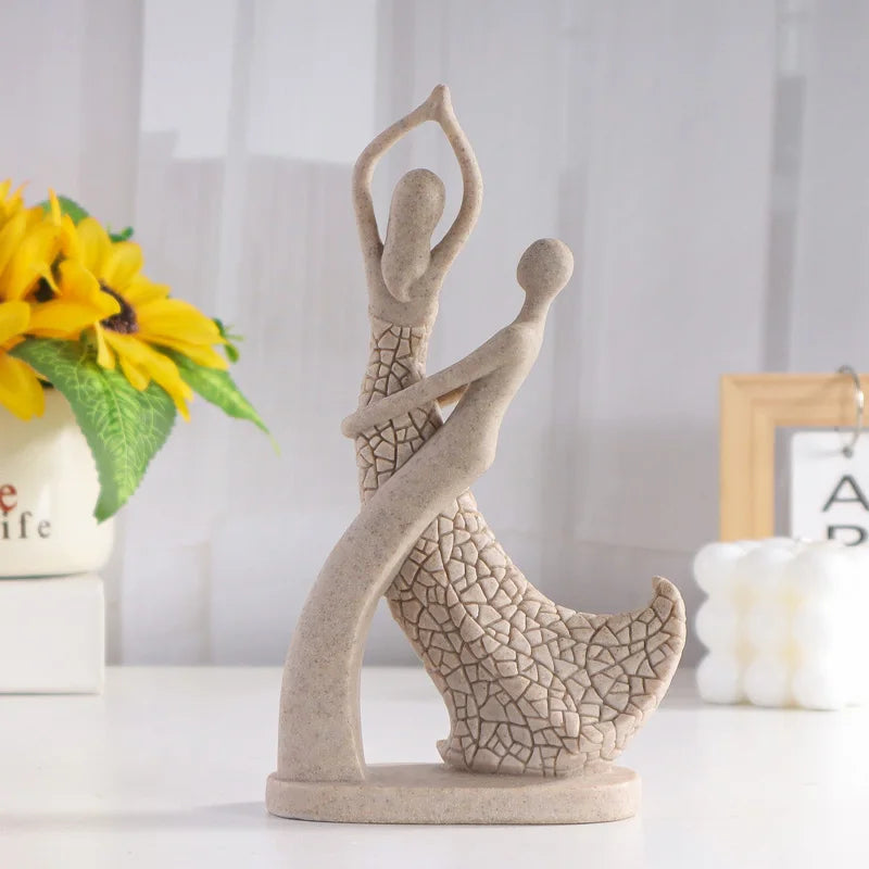 Estatueta de arenito para amantes de estilo europeu, decoração de casa artesanal de resina para sala de estar, presente de dia dos namorados