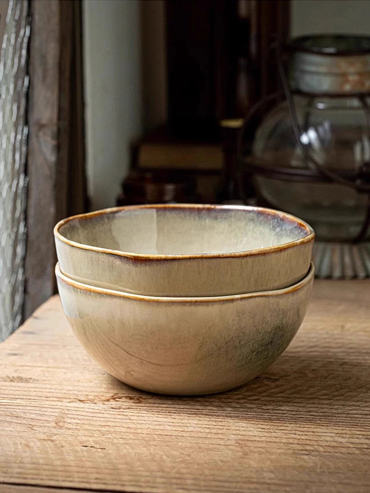 Bowl de Cerâmica Vintage com Bordas Irregulares
